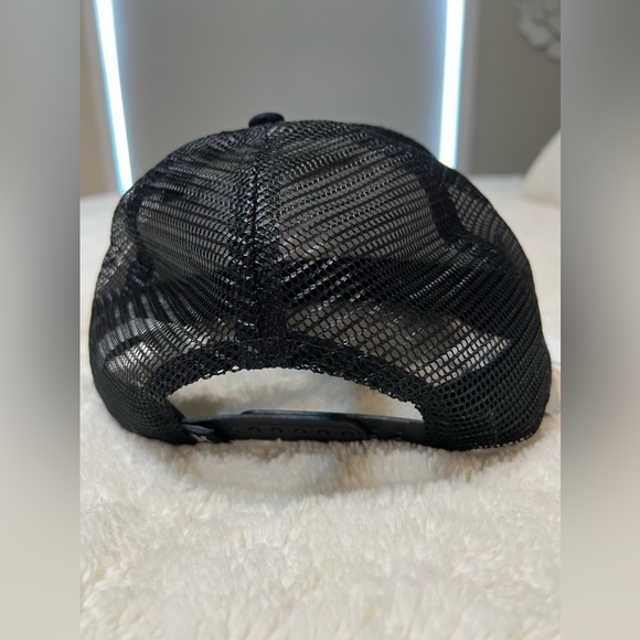 Hurley black trucker hat. New with tags - Picture 3 of 11